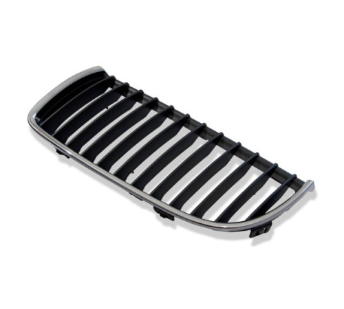 Решетка радиатора левая черная с хромированным молдингом БМВ Е90 05-, TYG